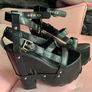 YRU Nightcall Black platforms